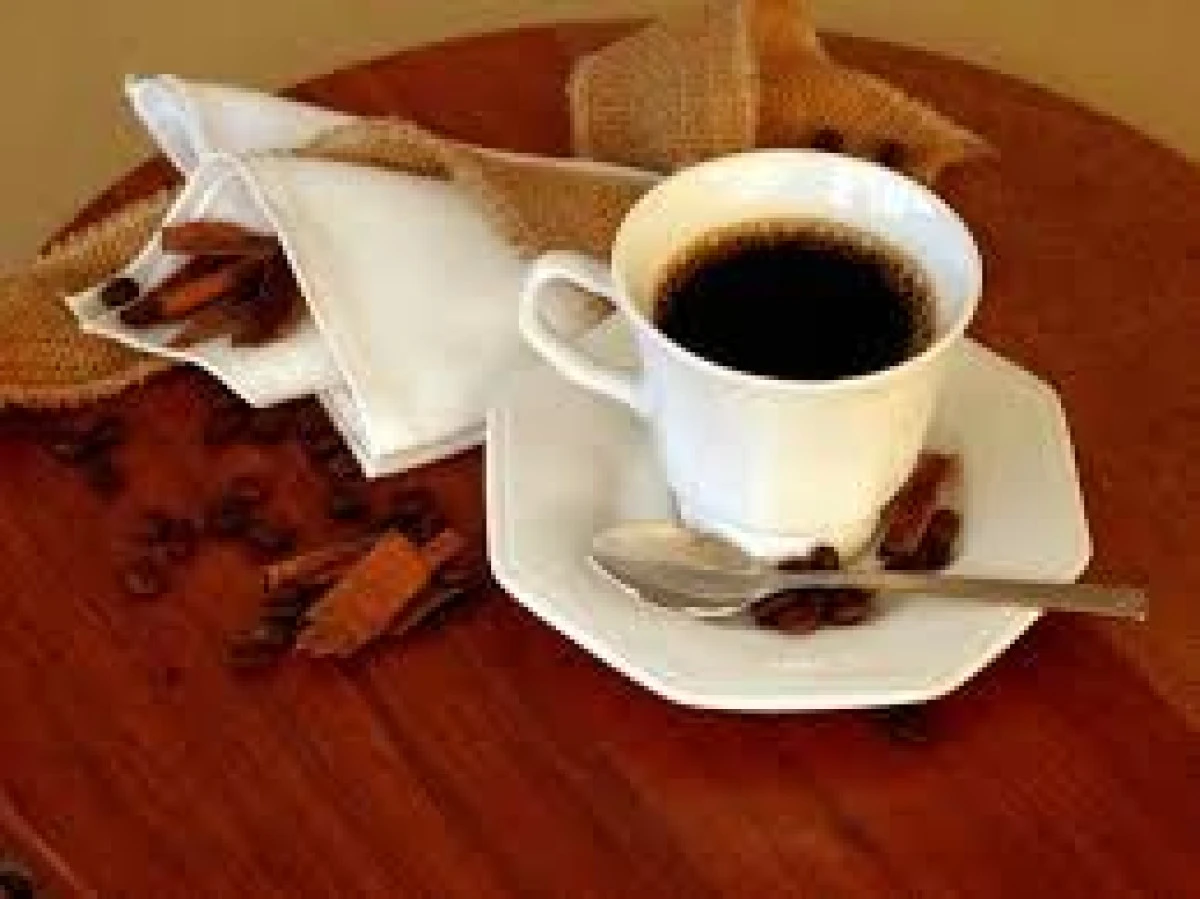 CE SE INTAMPLA DACA BEI CATEVA CAFELE PE ZI!
