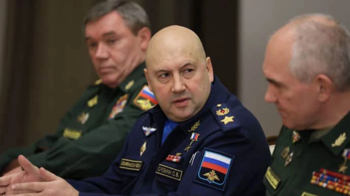 Cei mai importanţi generali ruşi au dispărut din peisajul public