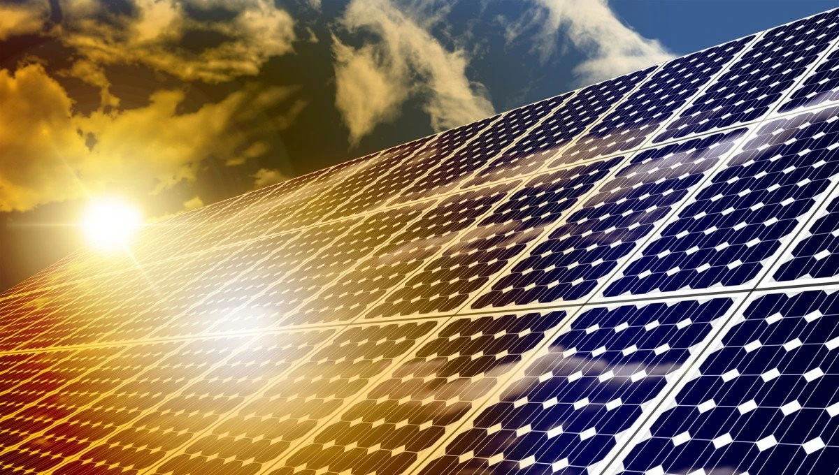 Cel mai mare producător de panouri solare prevestește sfârșitul lor