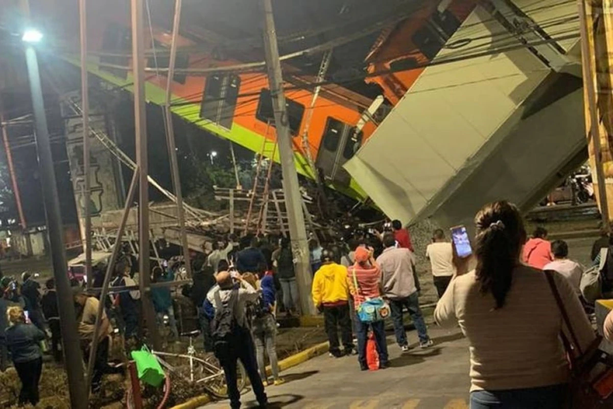 Cel puţin 19 morţi şi 70 de răniţi, după ce s-a prăbușit un tren, în Mexic