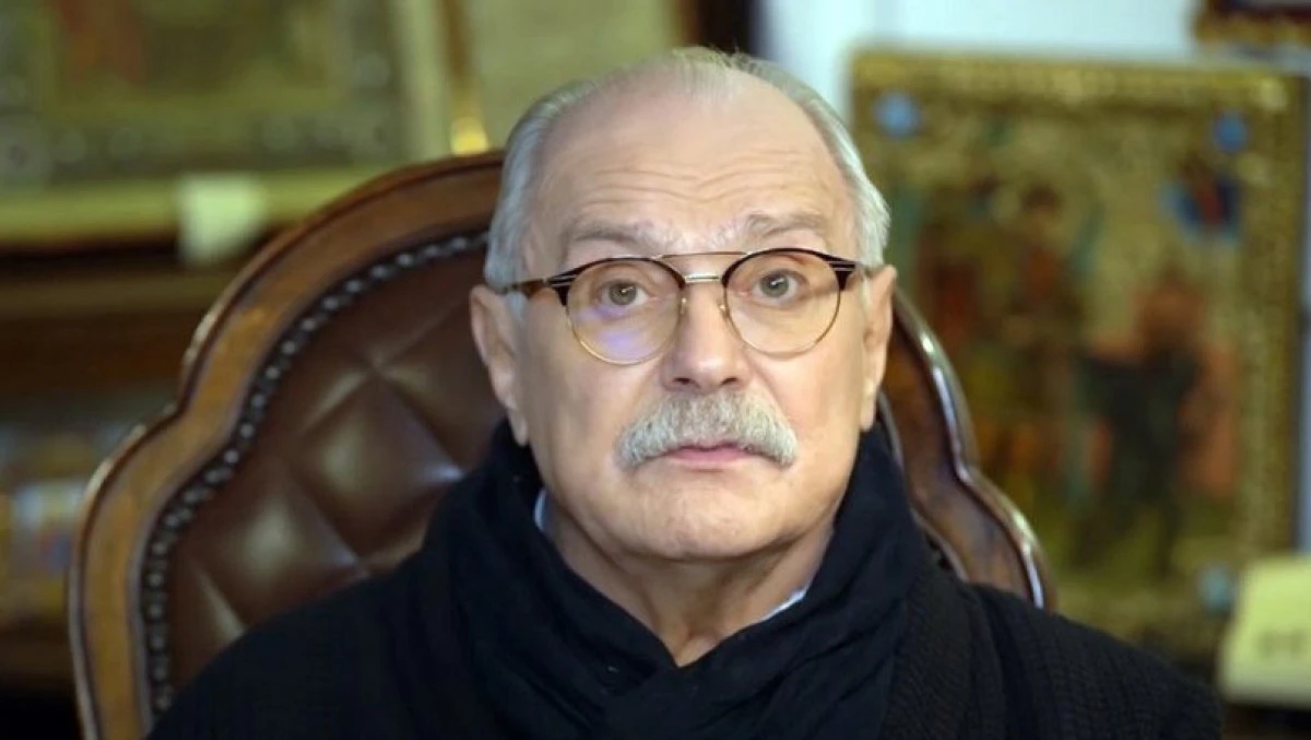 Celebrul regizor rus Nikita Mihalkov, internat la terapie intensivă la Moscova