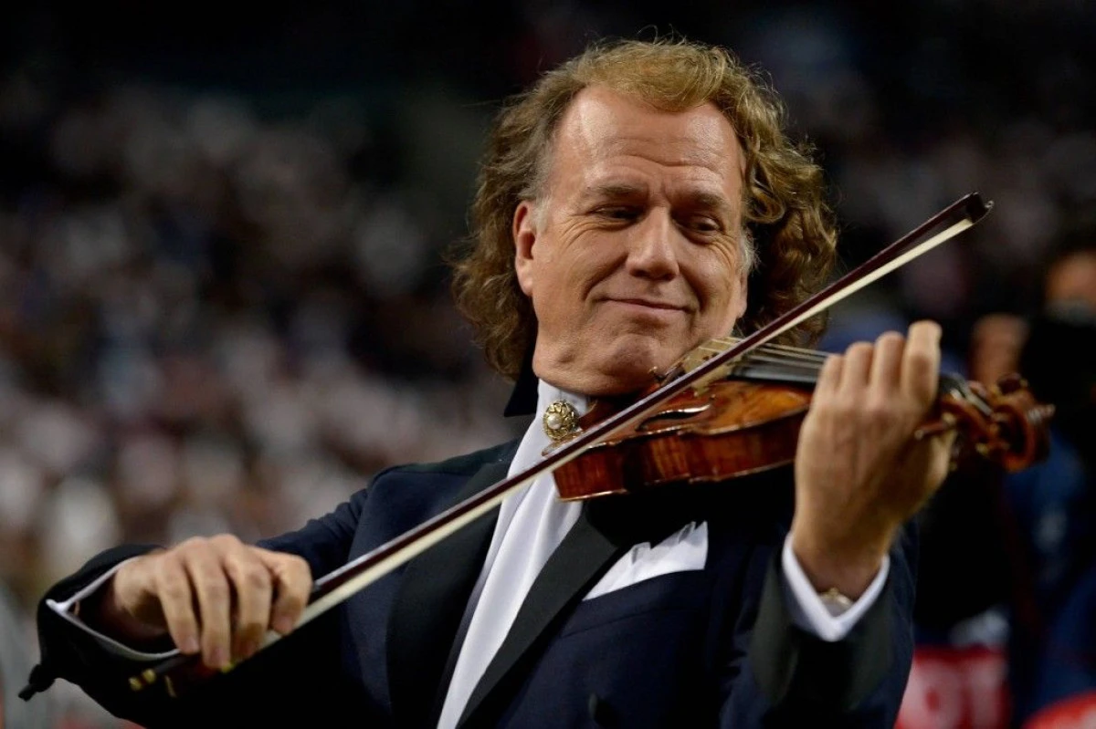 CELEBRUL VIOLONIST ANDRE RIEU, AMBASADOR ONORIFIC AL BUCURESTIULUI
