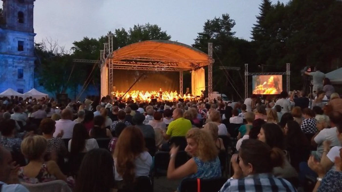 Cetatea Aradului se pregătește pentru încă un concert de rock simfonic