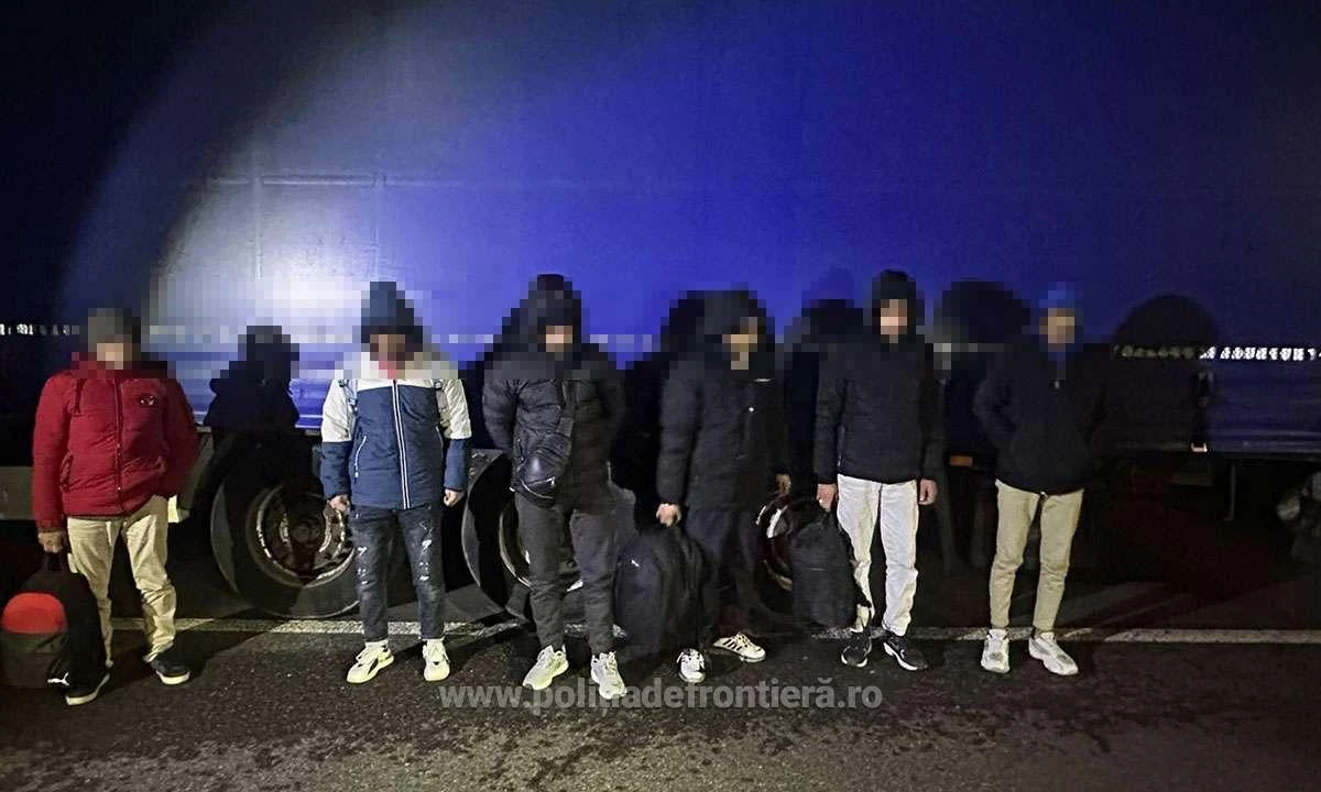 Cetățeni străini fără drept de a călători în Spațiul Schengen,  depistați de polițiștii de frontieră de la Nădlac