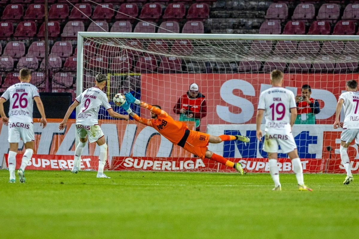 CFR Cluj câștigă derby-ul vișiniu din Gruia, iar Dinamo este ca și retrogradată după egalul cu „U” Cluj!