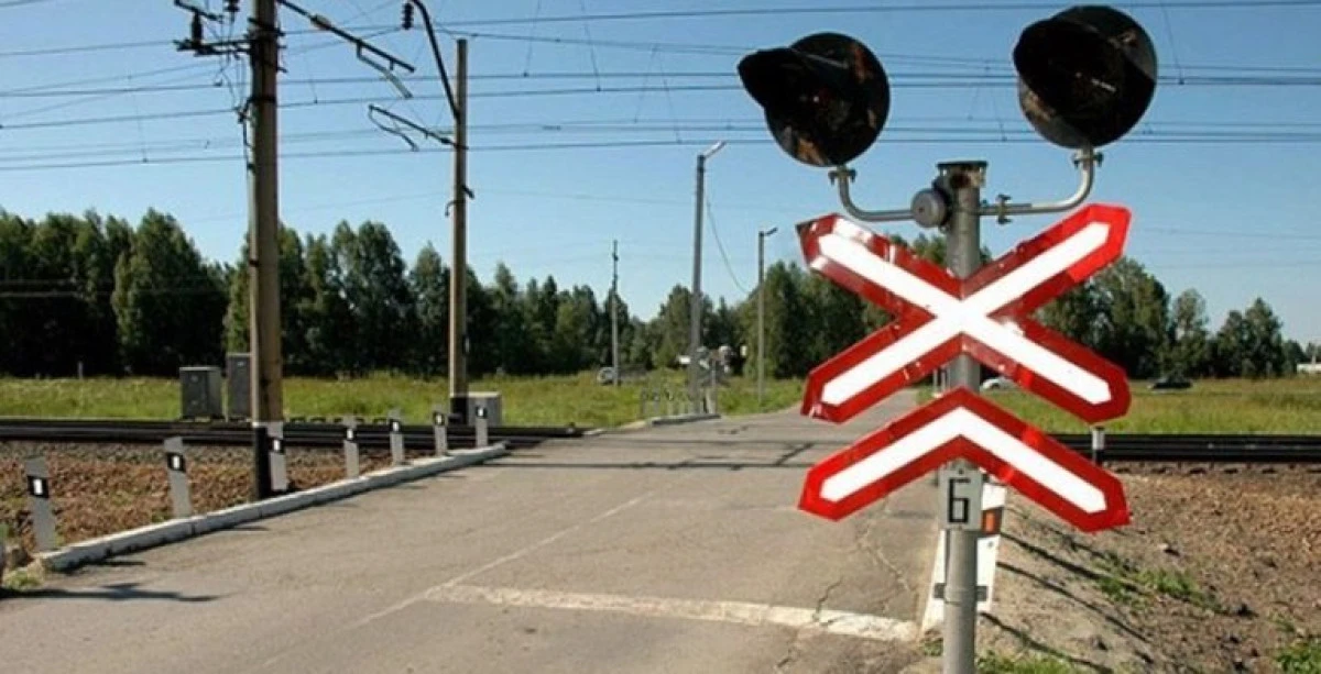 CFR va fi obligată să pună bariere la trecerile la nivel cu cale ferată
