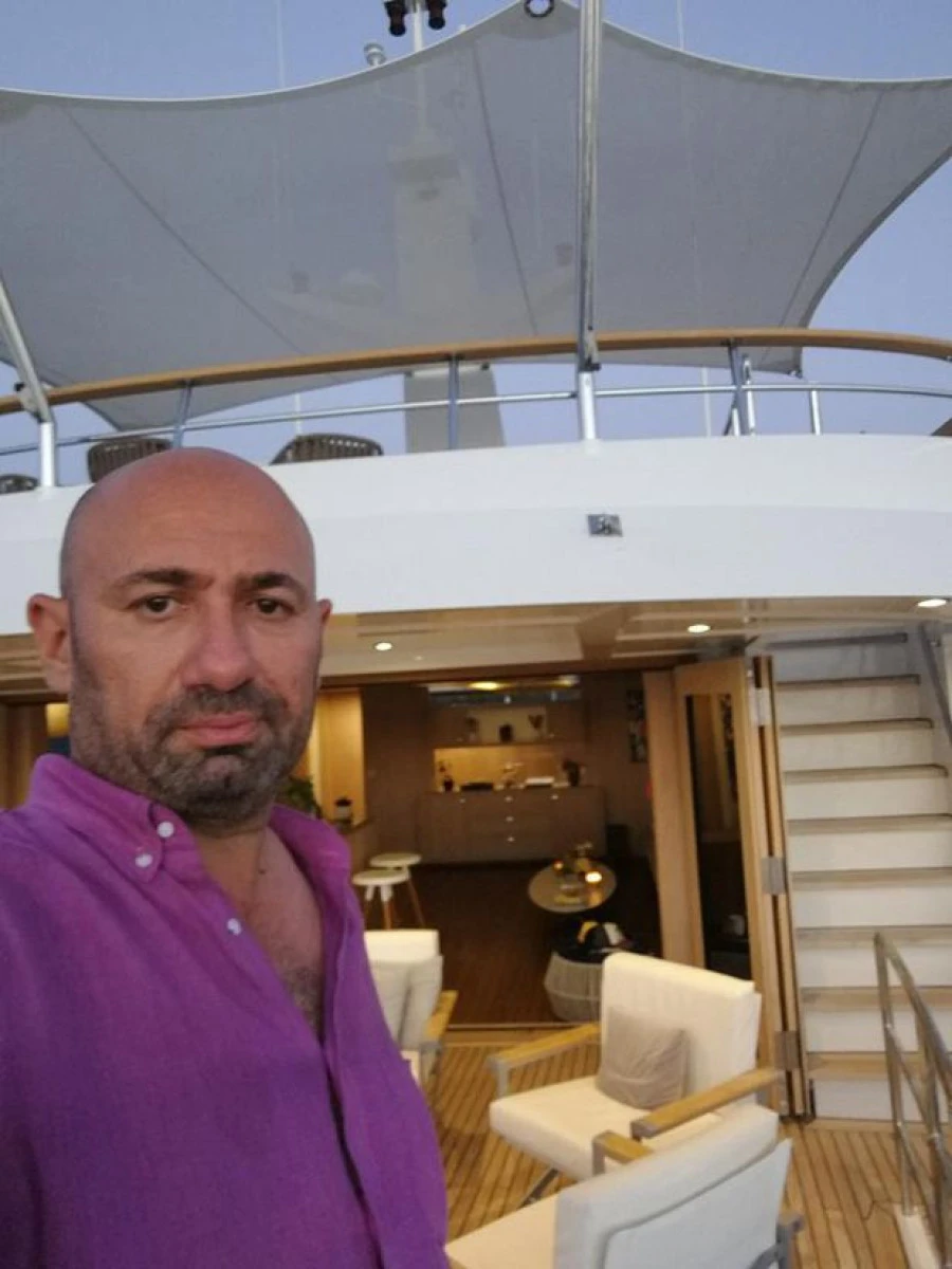 Chef Scărlătescu a lăsat bucătăria pentru sailing