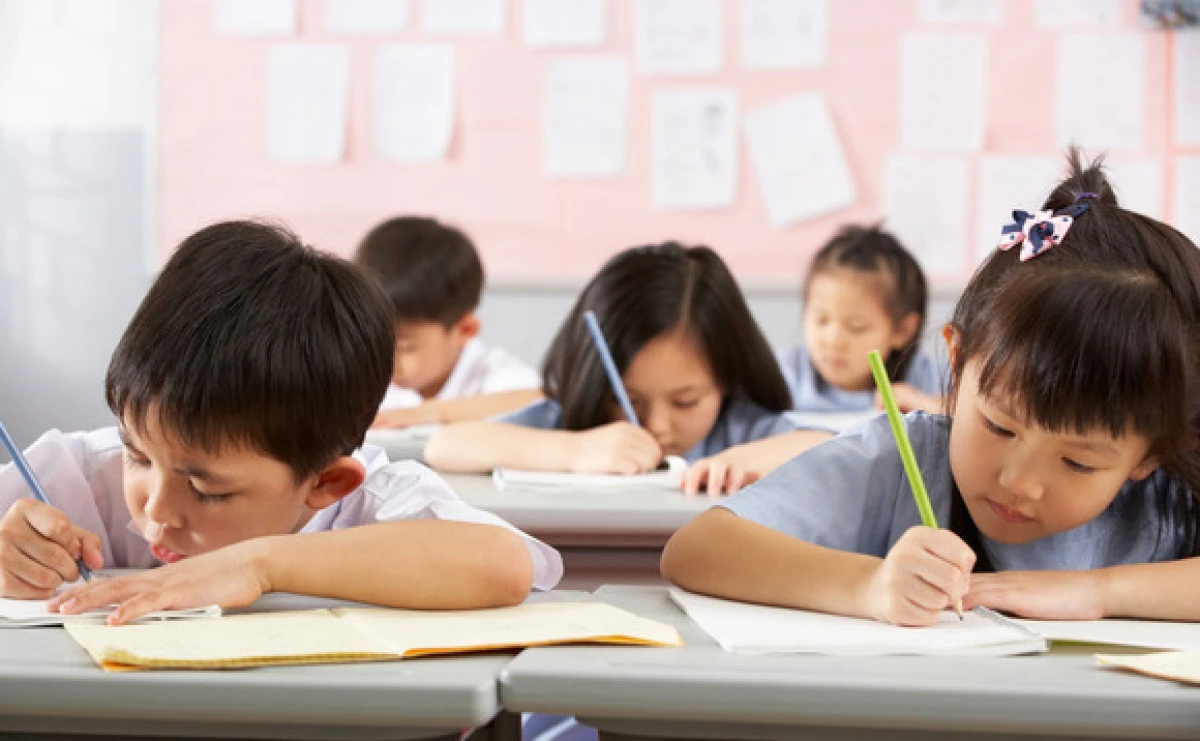 China interzice examenele scrise pentru elevii din ciclul primar