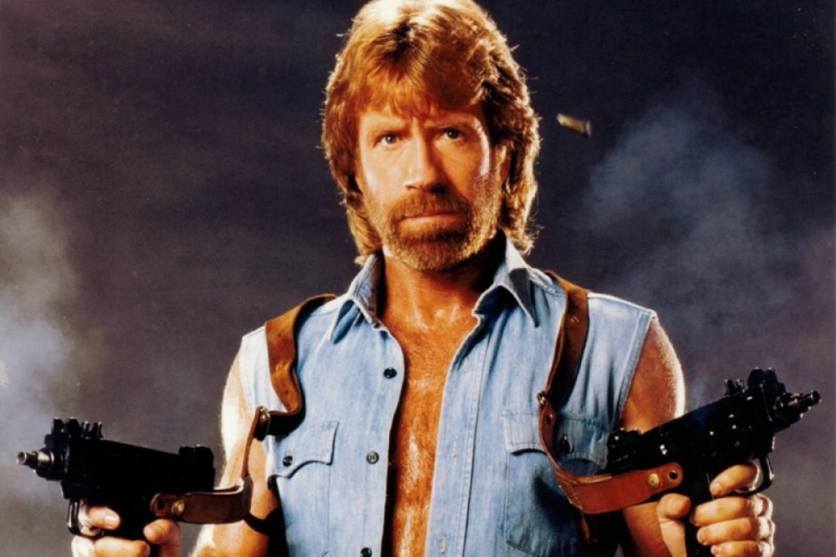 Chuck Norris își serbează ziua de naștere. Nu împlinește 77 de ani, ci câți are el chef!