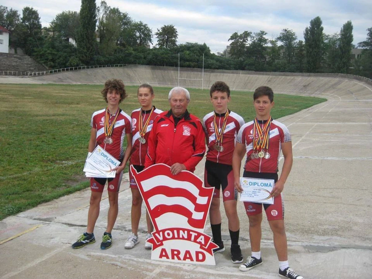CICLISTII VOINTEI ARAD AU CUCERIT NOI MEDALII NATIONALE