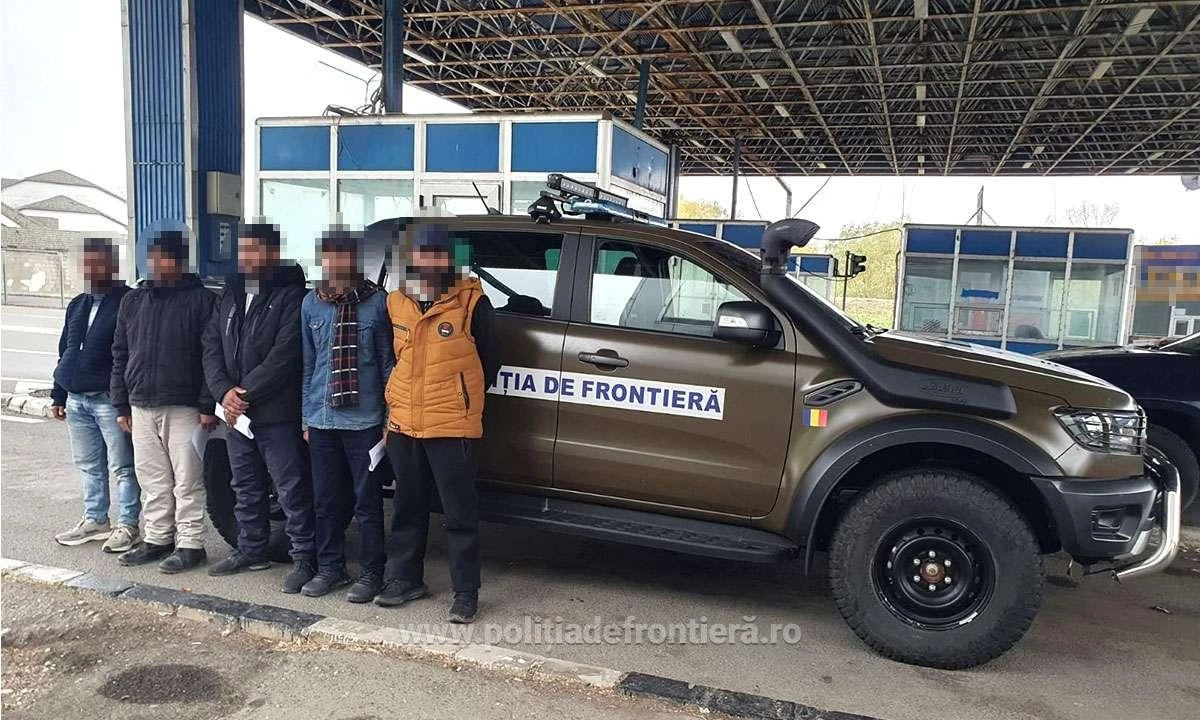 Cinci cetățeni străini, depistați fără documente, în zona Nădlac