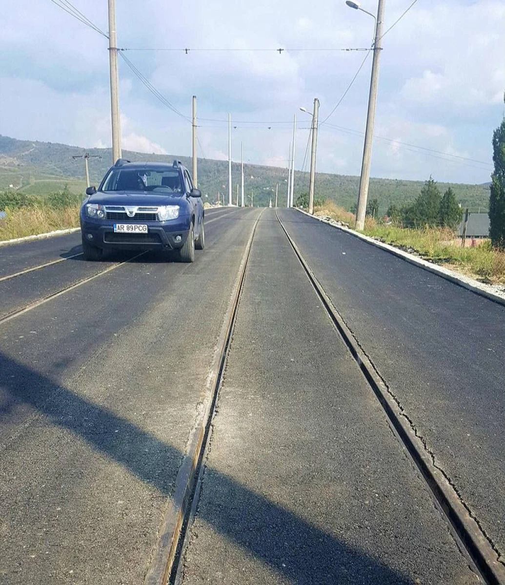 Cinci firme au depus oferte pentru modernizarea drumului județean Sâmbăteni-Ghioroc