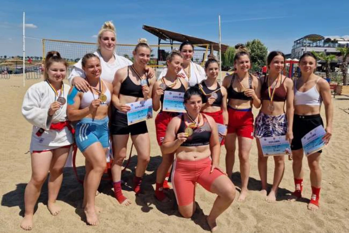 Cinci medalii naționale la sambo, Bianca Prodan a luat titlul și merge la Mondiale!