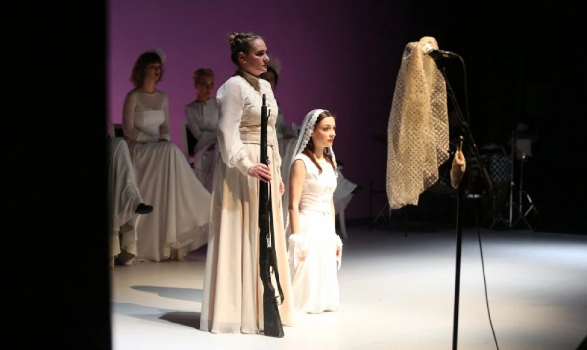 Cinci spectacole într-o săptămână, la Teatrul Clasic „Ioan Slavici” Arad