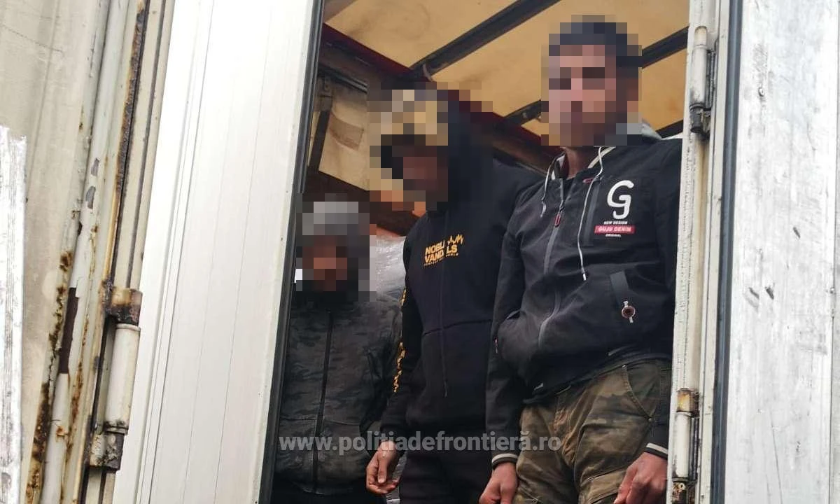 Cinci tineri din Afganistan, depistați ascunşi în două TIR-uri la PTF Nădlac II şi PTF Vărşand