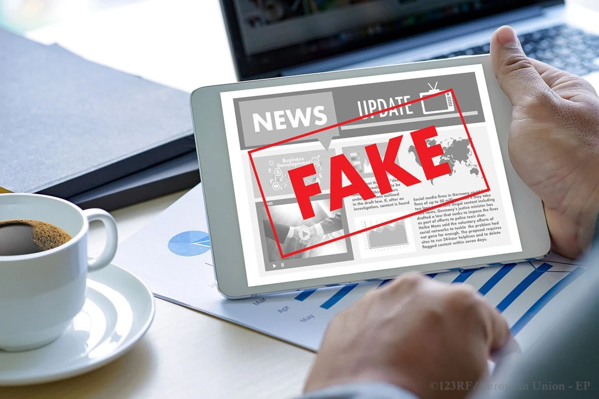 Cine asociază președintele și premierul cu corupția ori incompetența va fi suspect de propagandă rusă