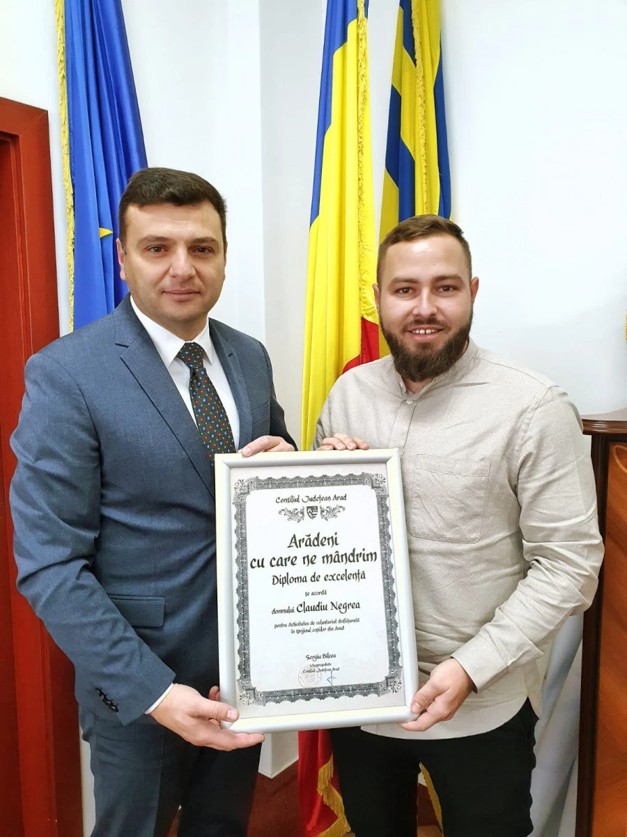 Claudiu Negrea a primit diploma „Arădeni cu care ne mândrim”