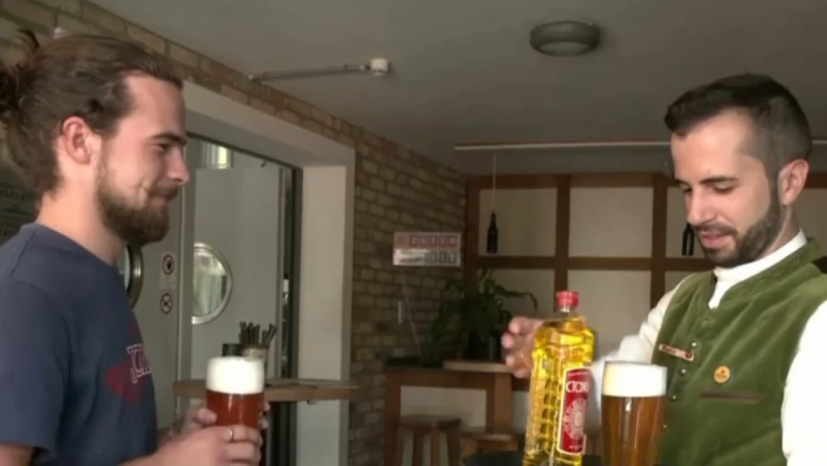 Clienții unui bar din Munchen pot plăti berea cu ulei de gătit