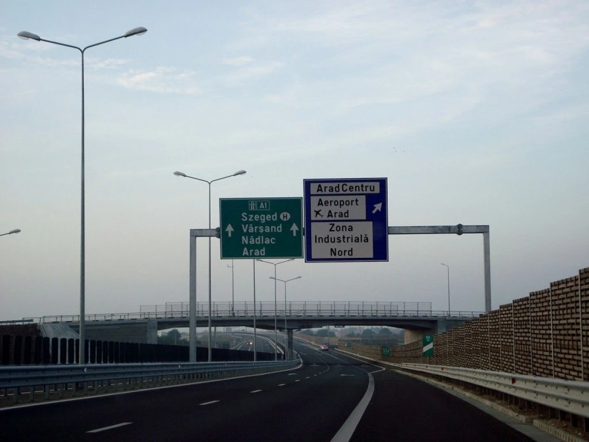 CNADNR, EXECUTATA SILIT DE AEROPORTUL ARAD PENTRU TREI MILIOANE DE LEI