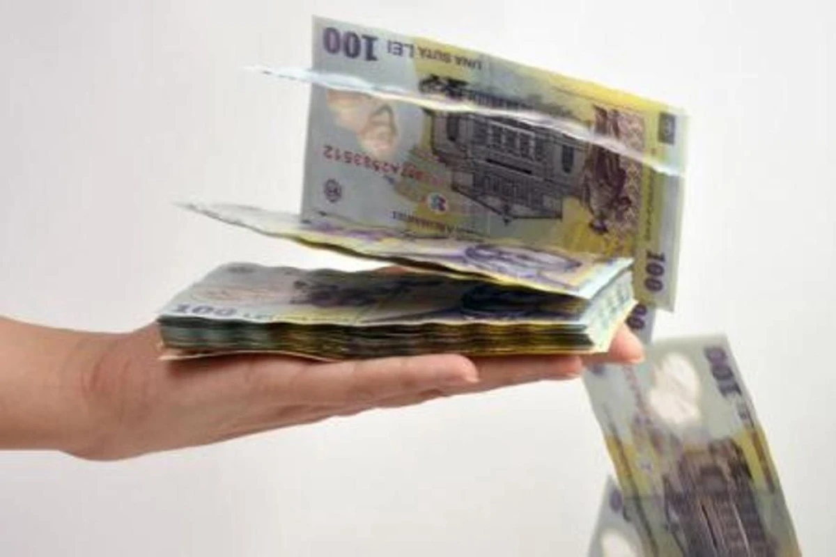CNP: CASTIGUL SALARIAL MEDIU NET LUNAR AR PUTEA CRESTE CU 5,9% IN 2015, LA 1.759 LEI