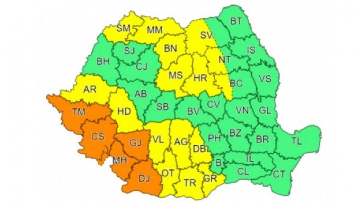 Cod galben de furtuni şi ploi torenţiale pentru județul Arad