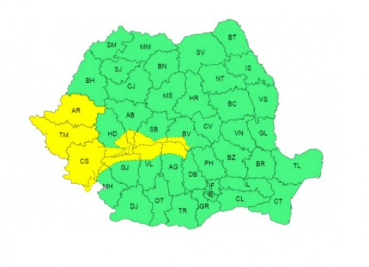 Cod galben de furtuni și vijelii în județul Arad