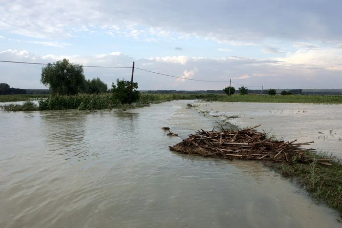 COD GALBEN DE INUNDAȚII PÂNĂ VINERI DUPĂ AMIAZĂ