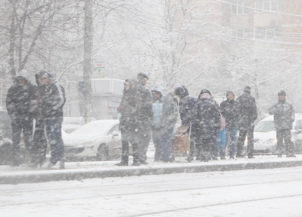 Cod galben de ploi, lapoviță și ninsori, în județul Arad