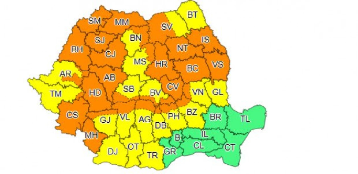 Cod portocaliu și cod galben de furtuni puternice în județul Arad