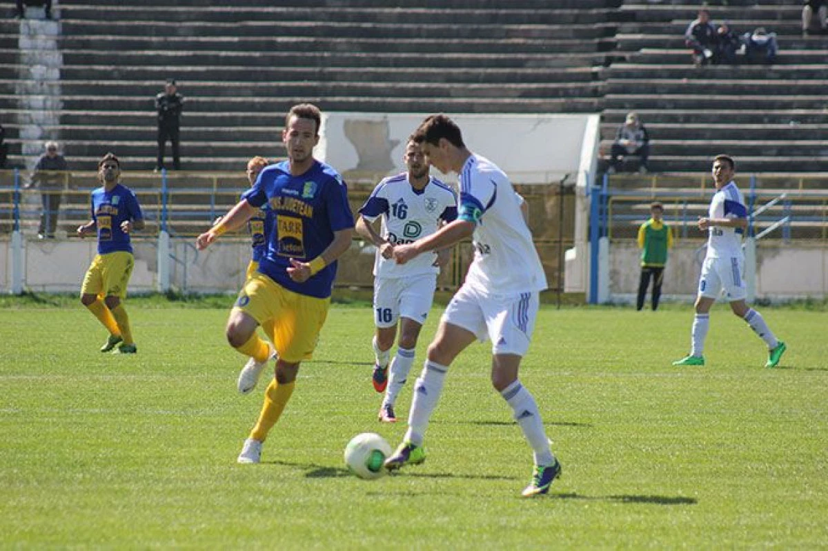 Cod roşu în Liga a II-a: s-au mai retras două echipe