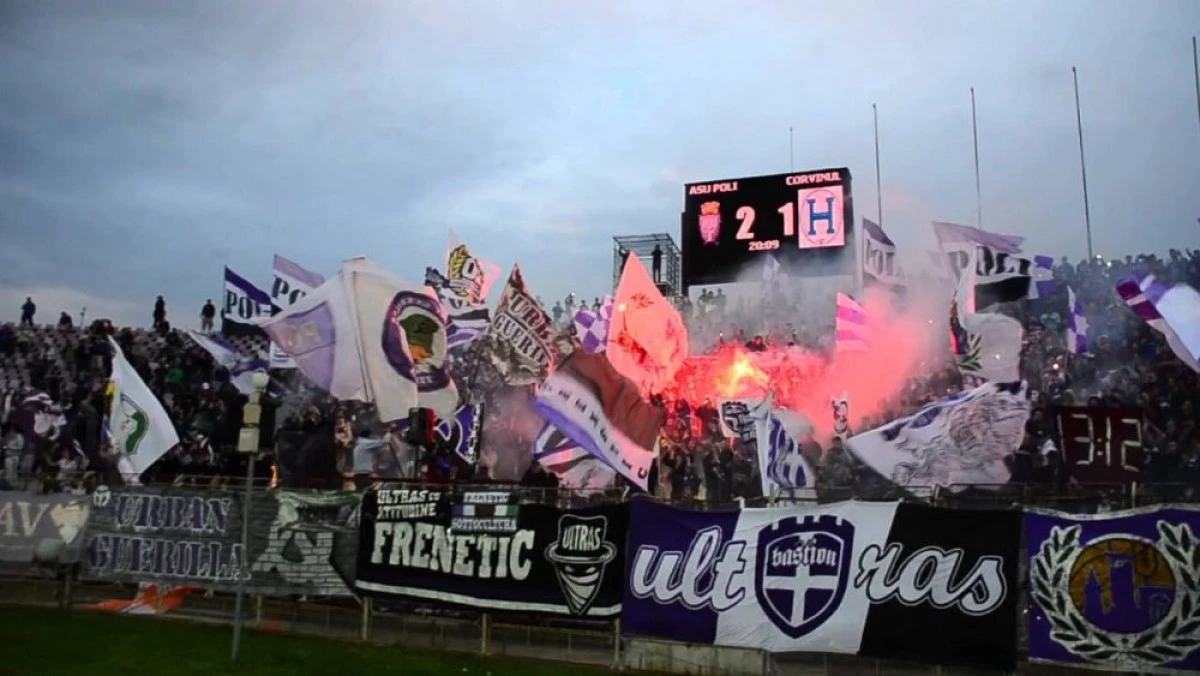 COD ROŞU LA DERBY: FANII LUI POLI VIN CU SUTELE LA ARAD!
