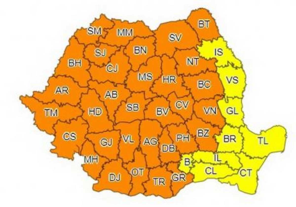 Codul roșu de caniculă se transformă în cod portocaliu de furtuni