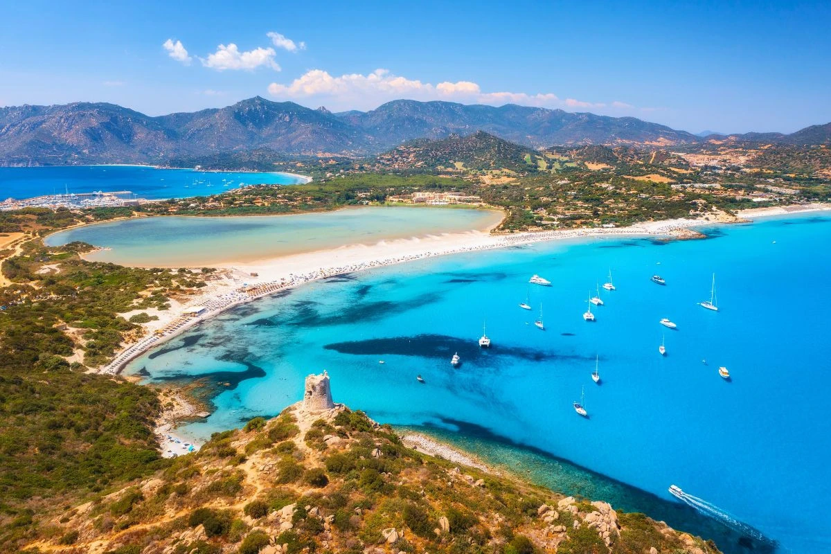 Comoară uimitoare, descoperită de un scafandru pe fundul mării, în Sardinia