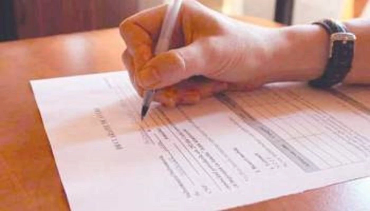 Completarea cu date eronate a declaraţiei la intrarea în România intră sub incidenţa Codului penal