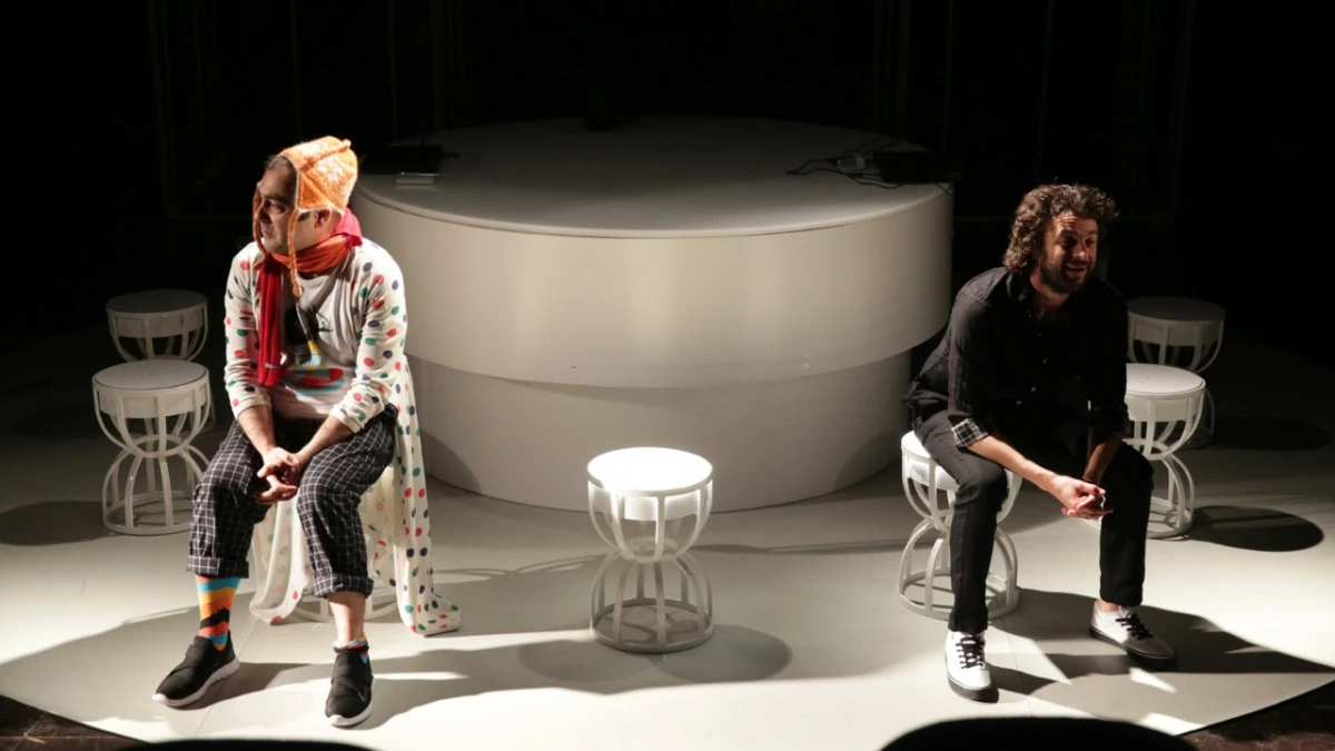 „Complexitatea apartenenței” – o nouă întâlnire teatrală online