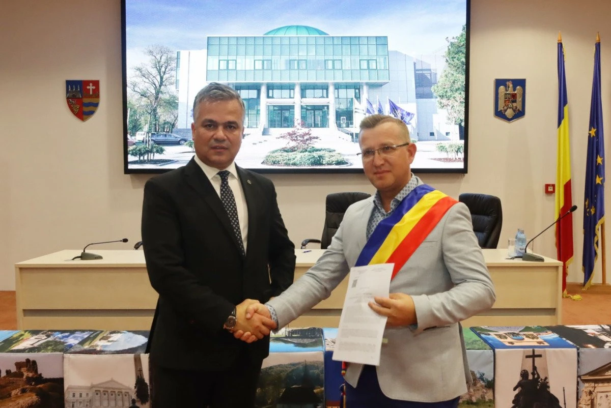 Comuna Covăsînț își extinde rețeaua de apă și canalizare