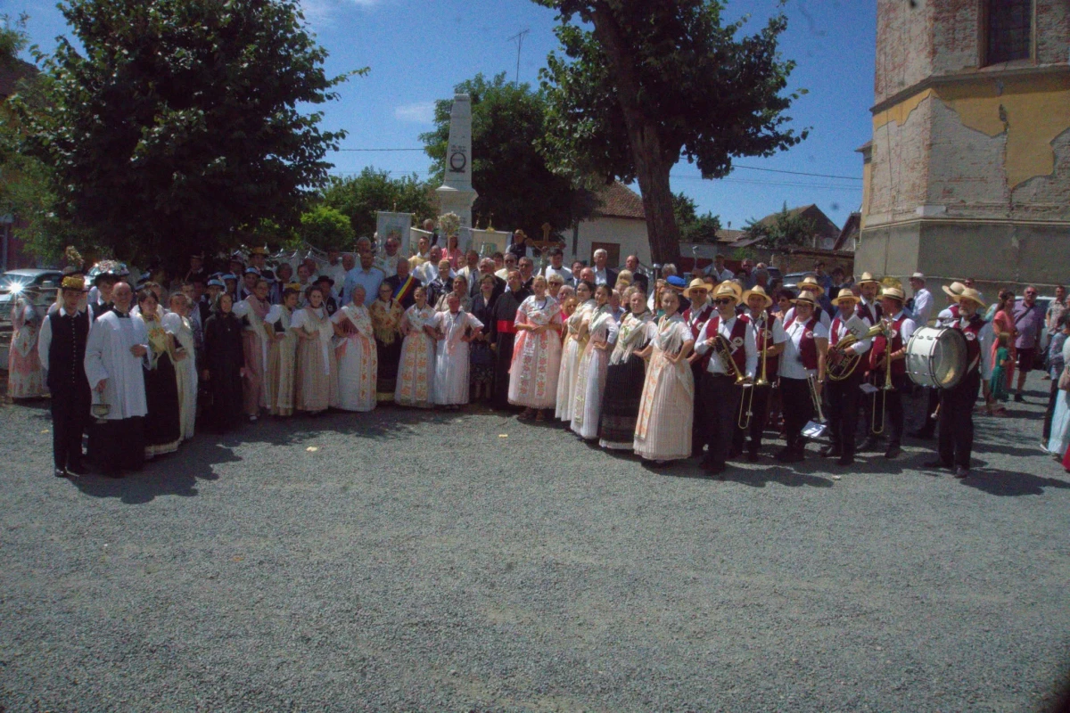 Comuna Zăbrani marchează 90 de ani de prietenie cu Fürth im Odenwald și 103 ani de la sfințirea Monumentului Eroilor