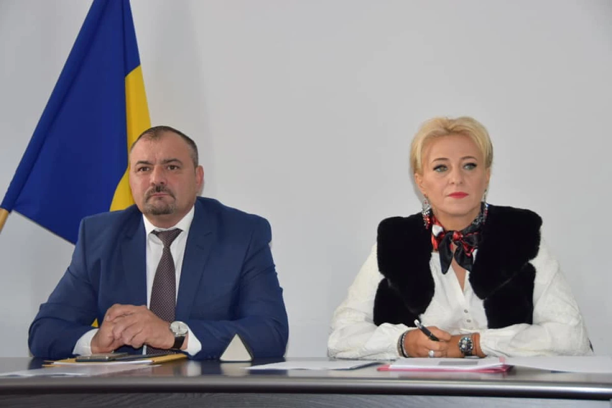 Conducerea Prefecturii Arad a fost schimbată. Olimpia Popa este noul subprefect