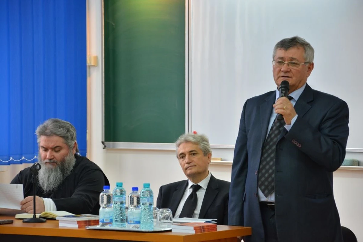 CONFERINTA „MEDICINA CA VOCATIE“, LA UNIVERSITATEA DE VEST „VASILE GOLDIS“ DIN ARAD