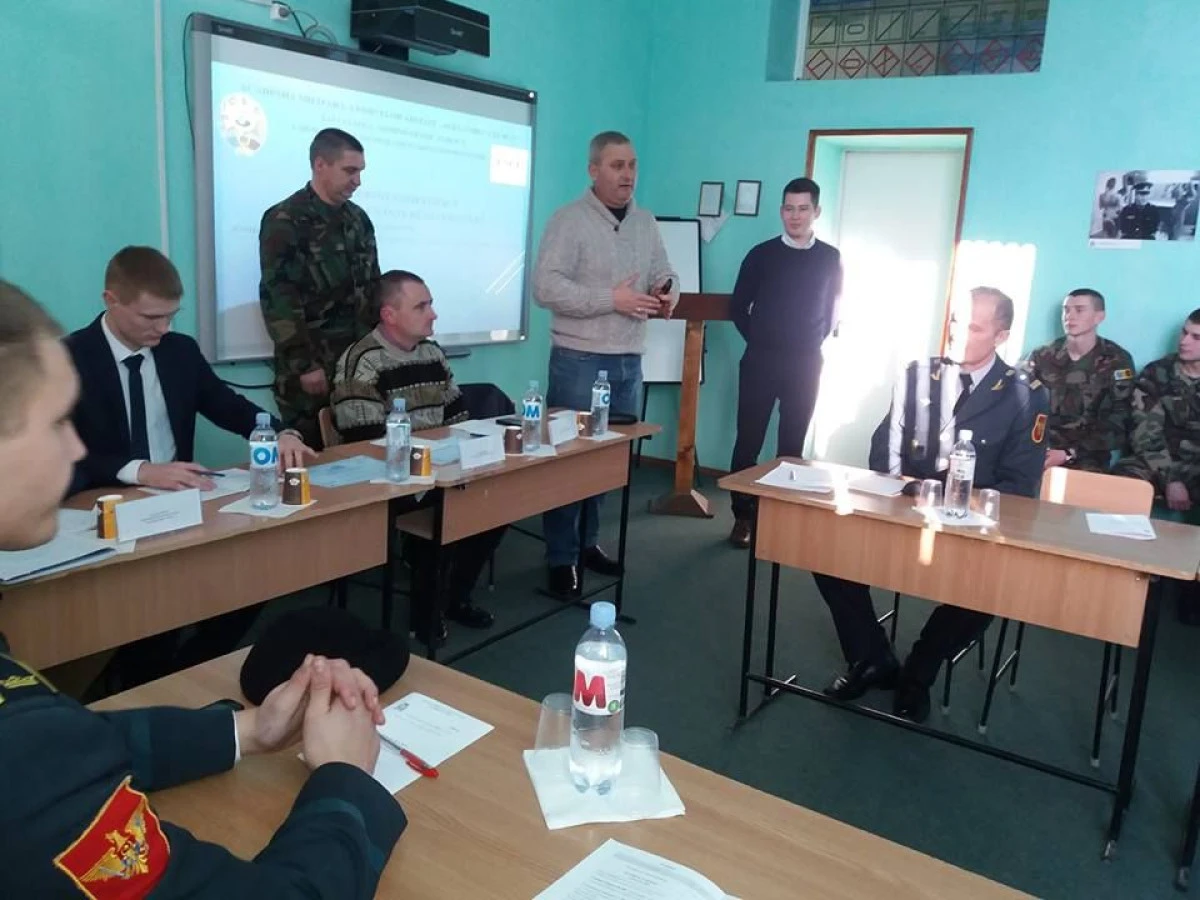 Conferință privind evoluția științei militare, cu participare arădeană