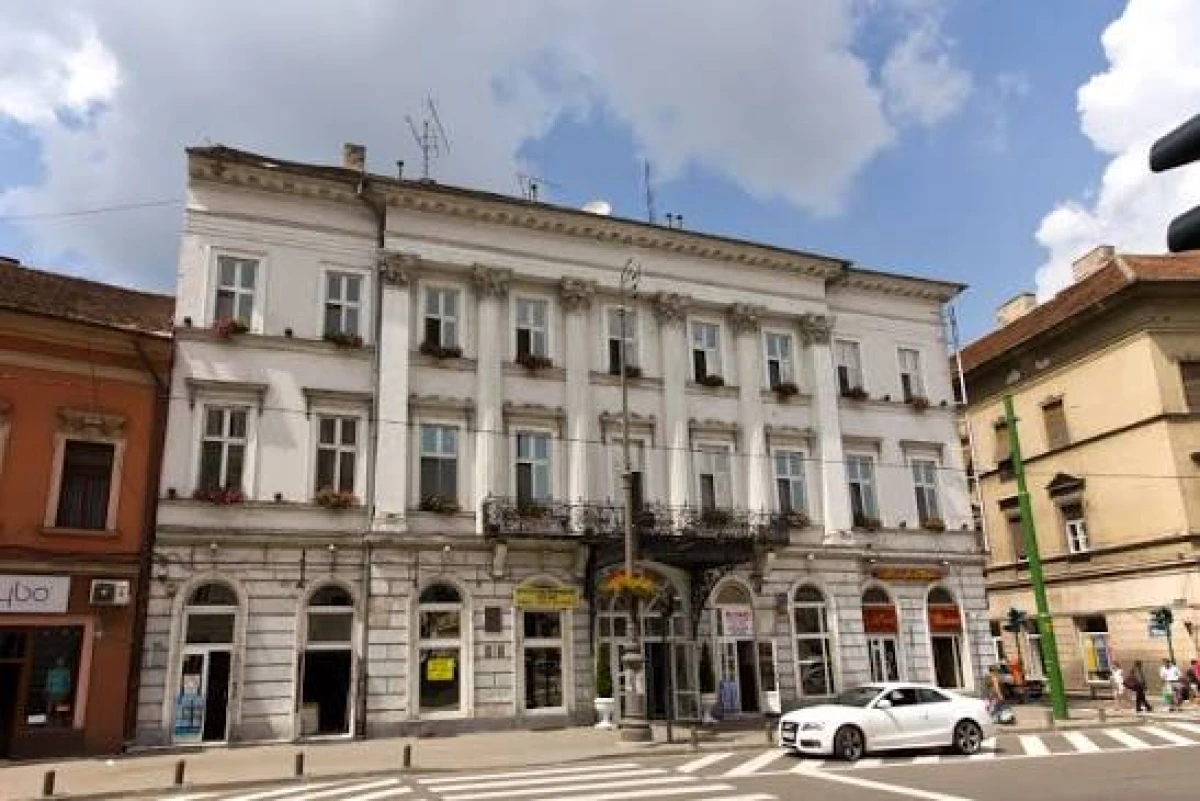 Consilierii județeni au refuzat să plătească 2,5 milioane de euro pentru trei spații din fostul Hotel Ardealul