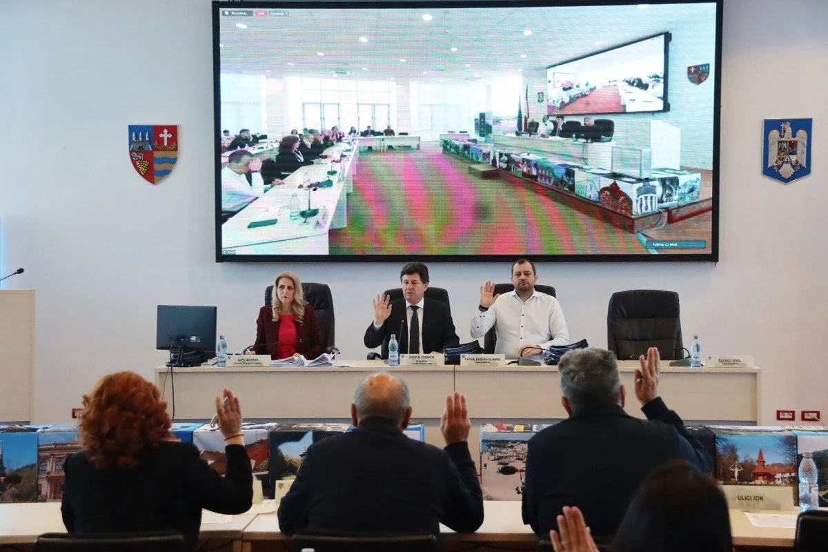 Consiliul Județean Arad modernizează încă trei drumuri județene