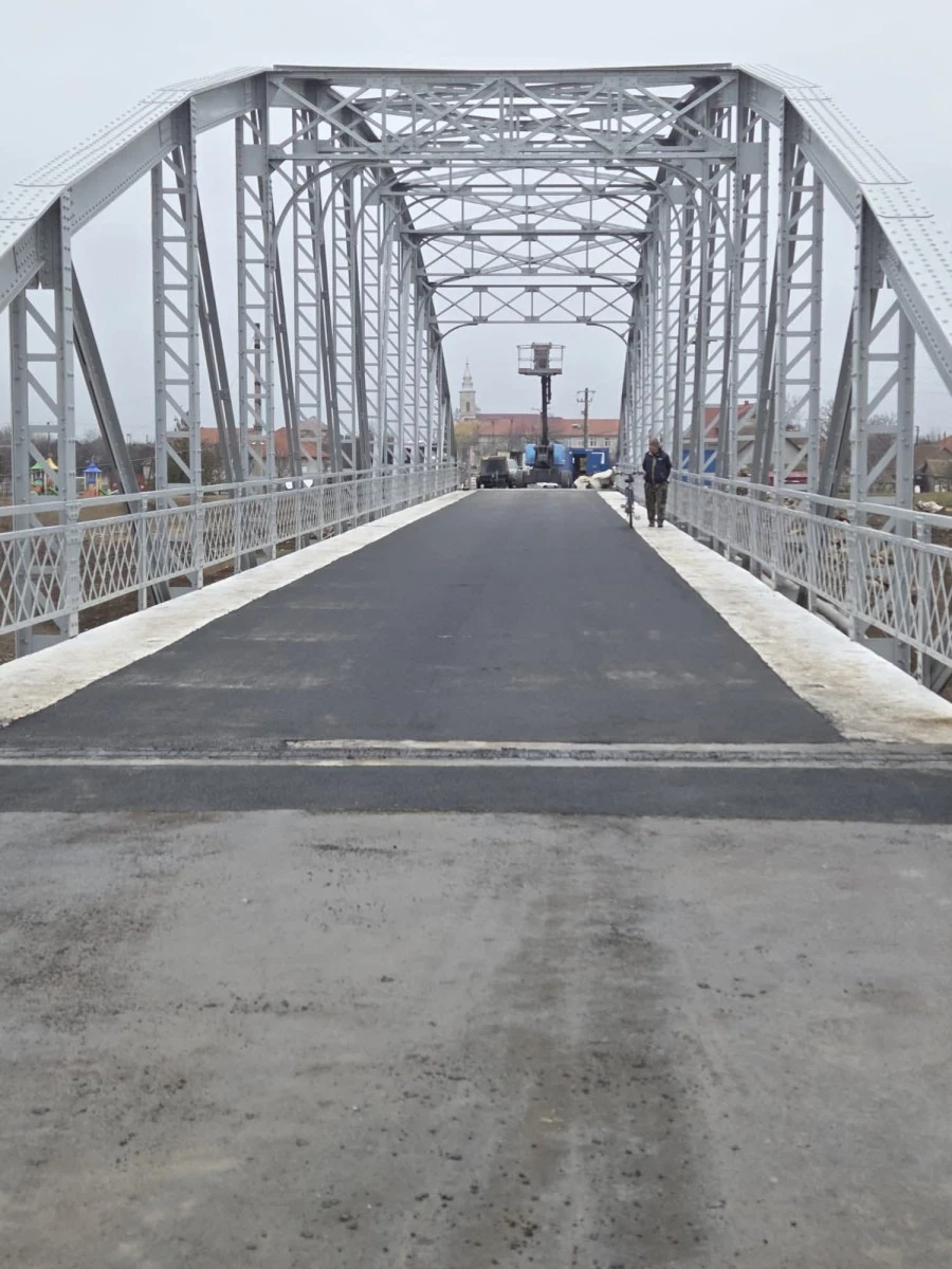 Consiliul Județean Arad: Podul de la Șicula nu este în pericol