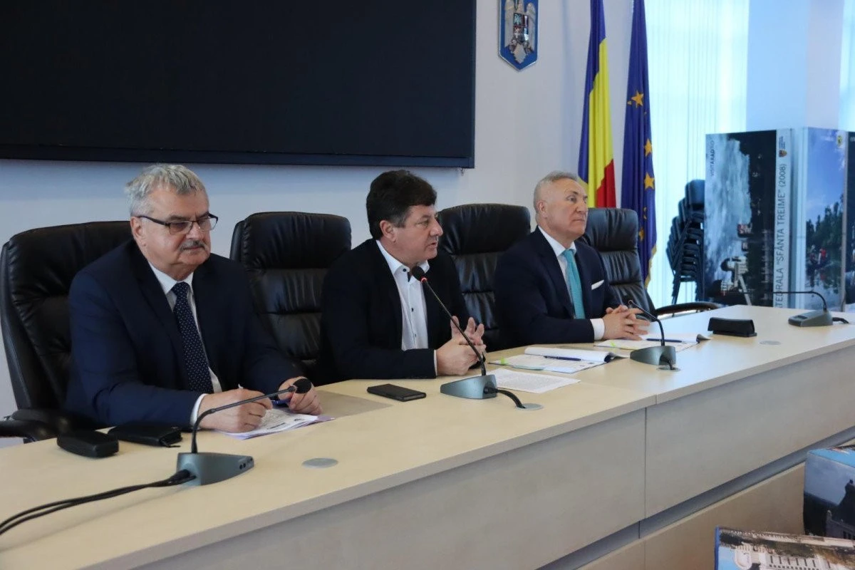 Contract de 10 milioane de euro, semnat astăzi de directorul Companiei de Apă Arad