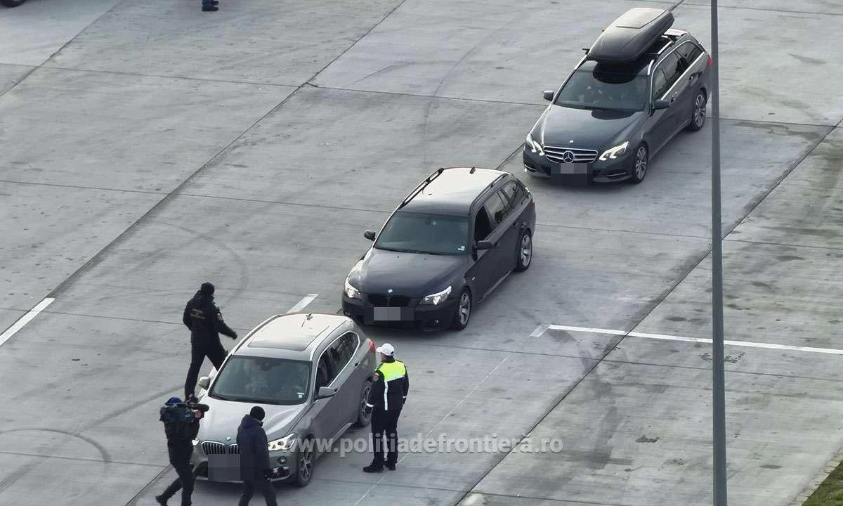Controale la frontieră: doi cetățeni bulgari opriți în trafic fără permis, la Nădlac