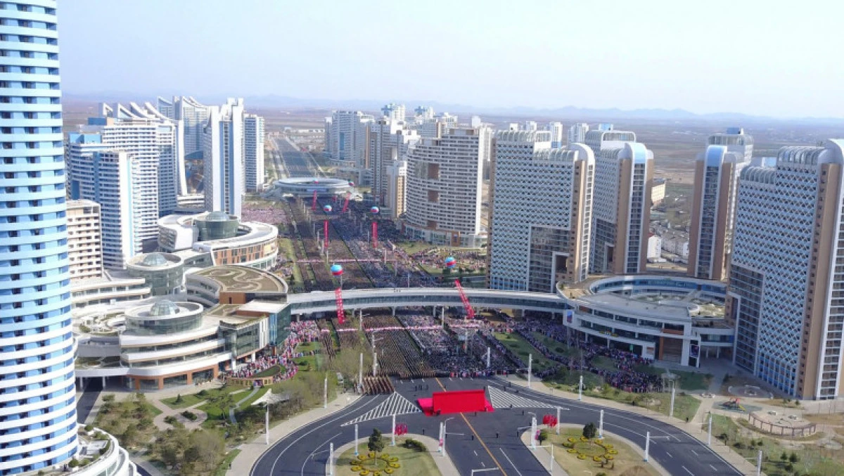 Coreea de Nord se laudă că a construit un cartier de lux într-un an