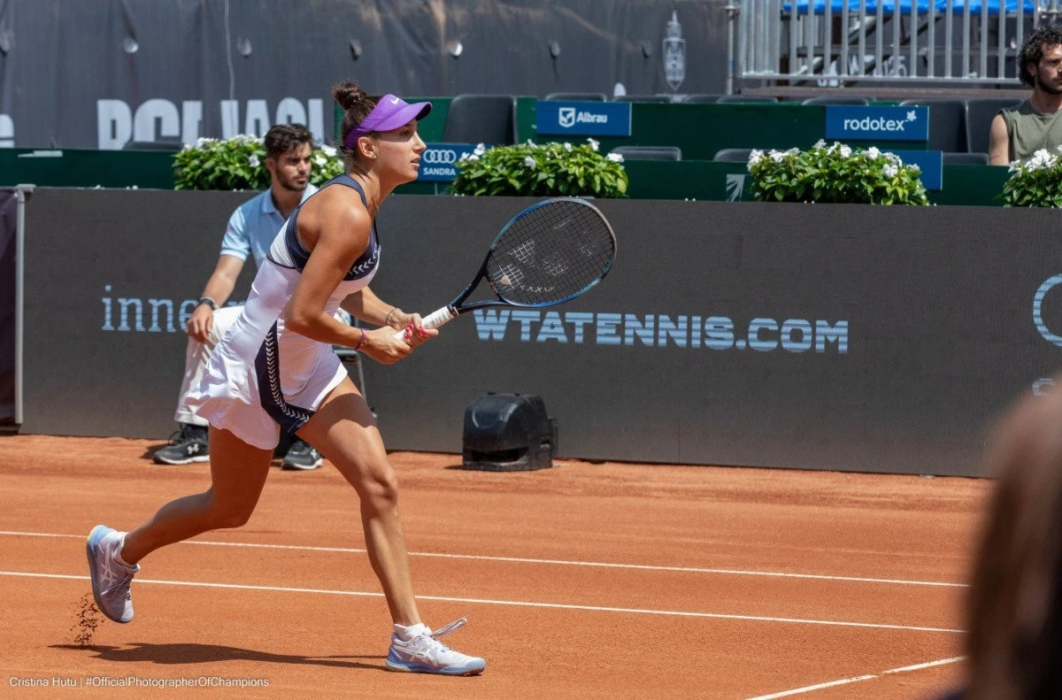 Cristina Dinu, de la Sportsin Arad, s-a calificat în turul doi al calificărilor la Roland Garros