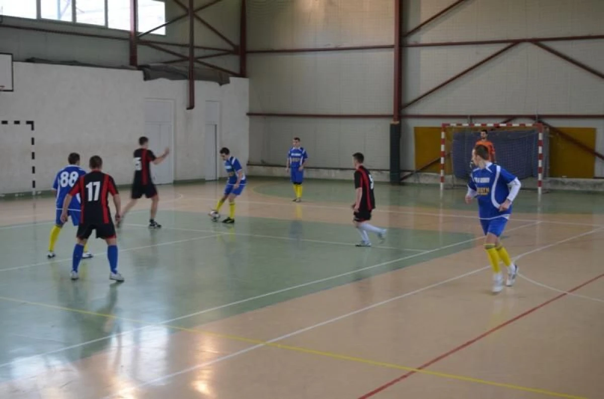 CRISUL CHISINEU CRIS A CASTIGAT MEMORIALUL NICOLAE ARDELEAN LA FOTBAL IN SALA