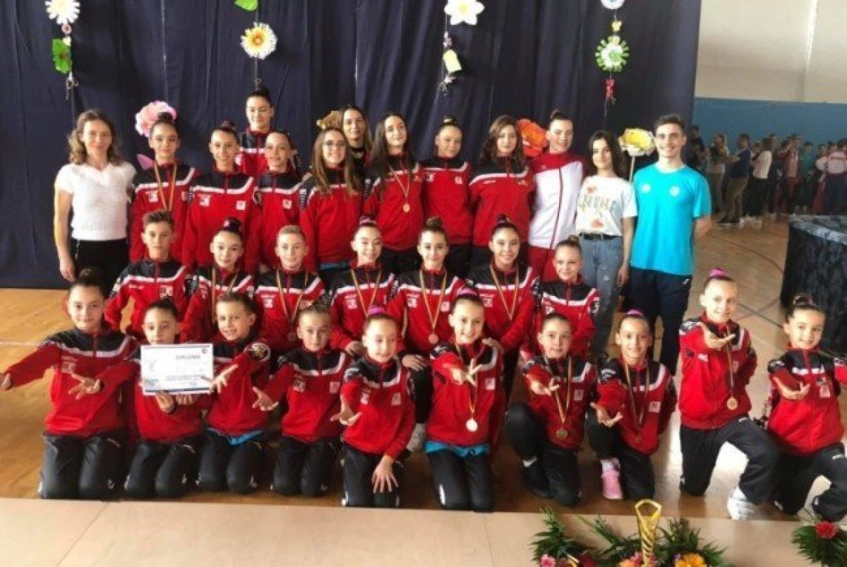 CS Universitatea şi CS Urania, salbă de medalii în cetatea Devei