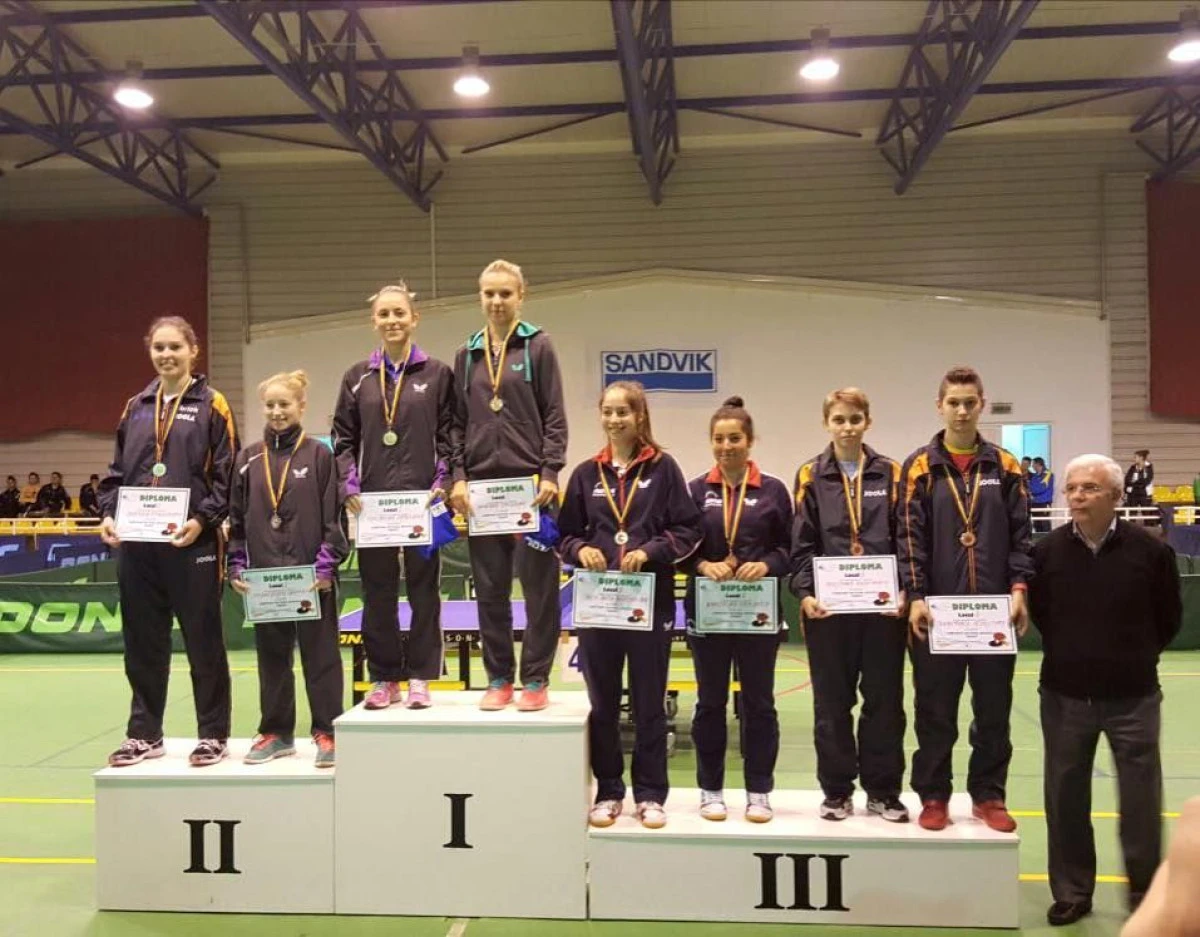 CSM ARAD A CUCERIT PATRU MEDALII NATIONALE DE TINERET LA TENIS DE MASA